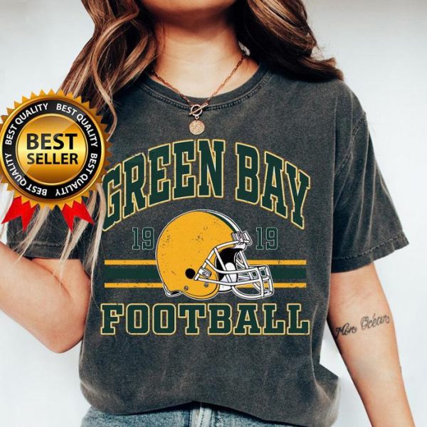 Green Bay Football Fan Vintage Style T-Shirt, Retro Green Bay Game Day Crewneck